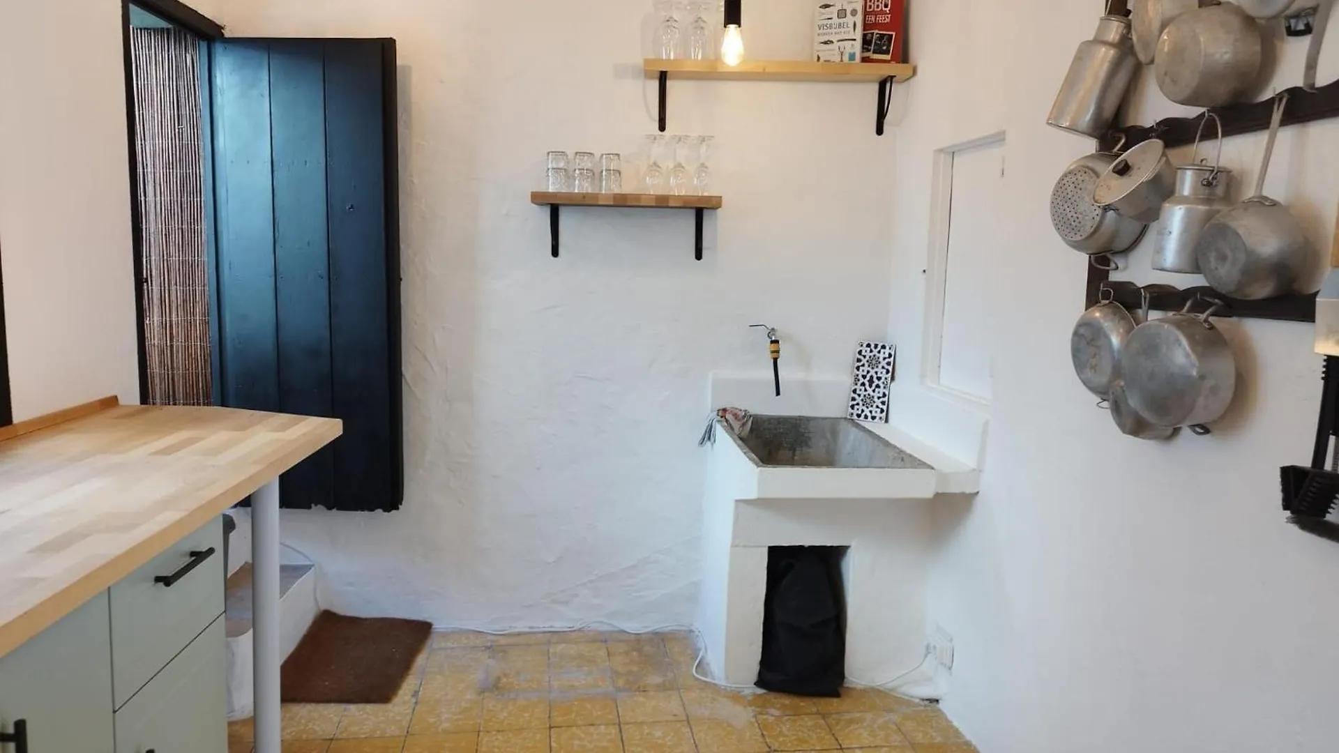 Apartment With Balcony And A Jacuzzi, Cleaning Included Almuñécar スペイン