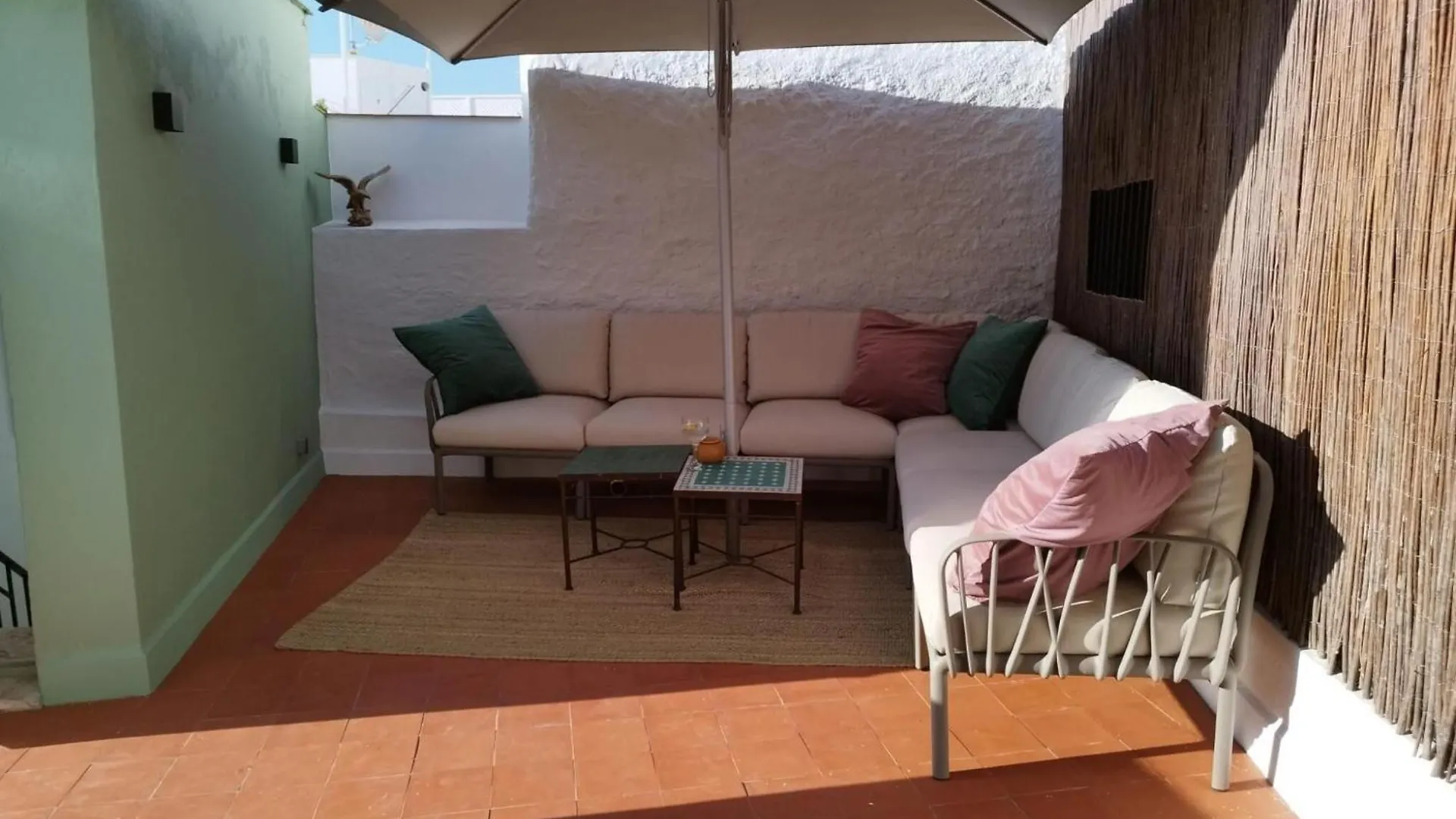 Apartment With Balcony And A Jacuzzi, Cleaning Included Almuñécar