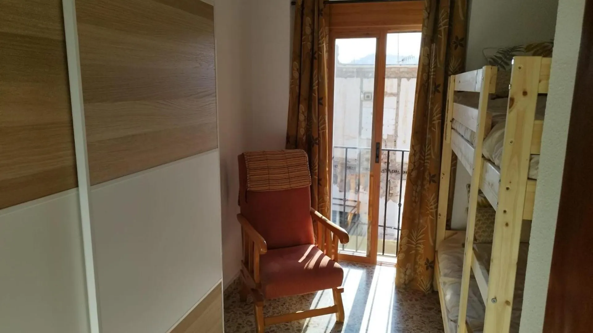 Apartment With Balcony And A Jacuzzi, Cleaning Included Almuñécar